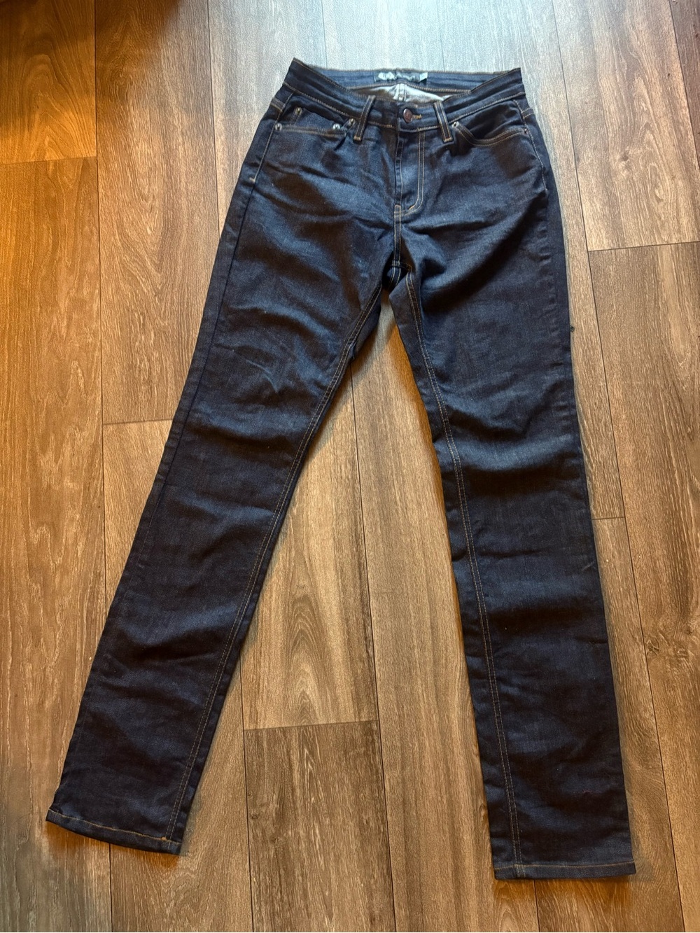 John Eshaya JET Slim Straight Women's Jeans in Dark Indigo
